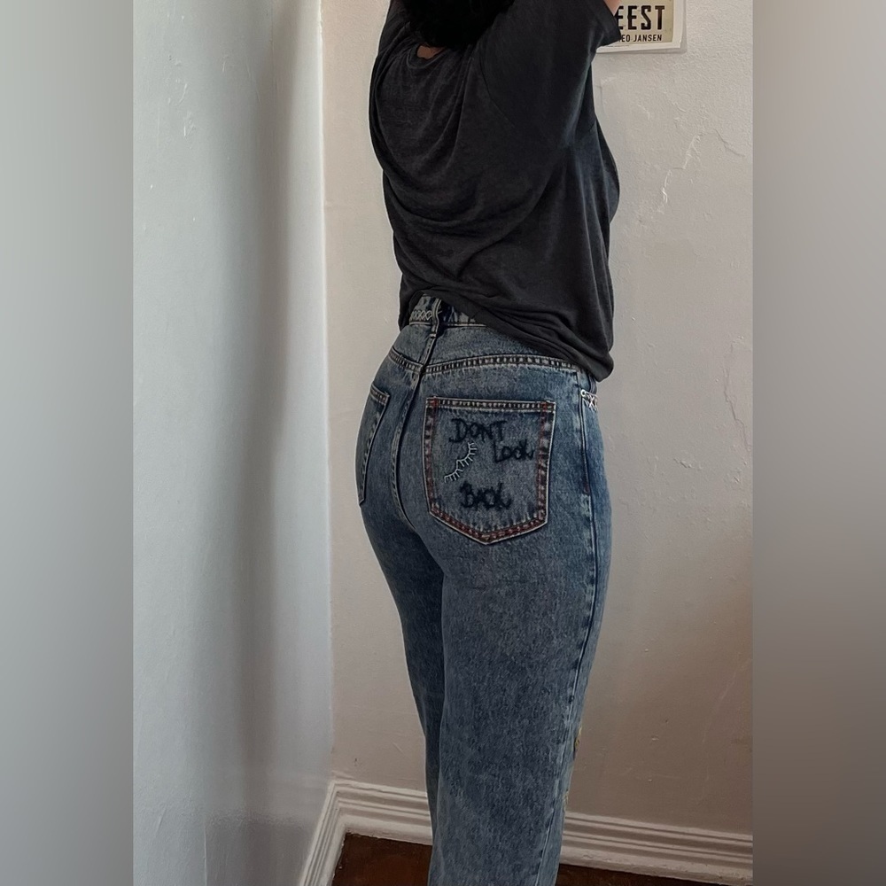 RARE BDG | Embroidered High Rise Slim Straight Jeans